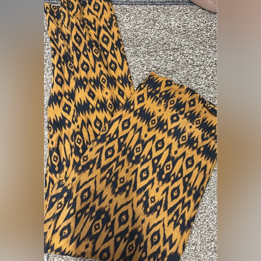 LuLaRoe Black and Tan Geometric Pants
